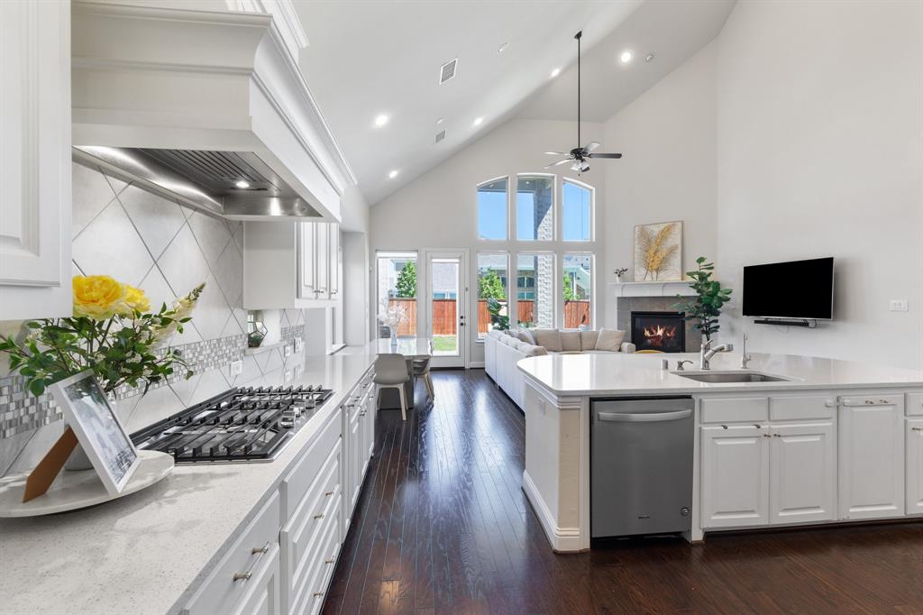 Lake Forest Ph Ia - Residential
