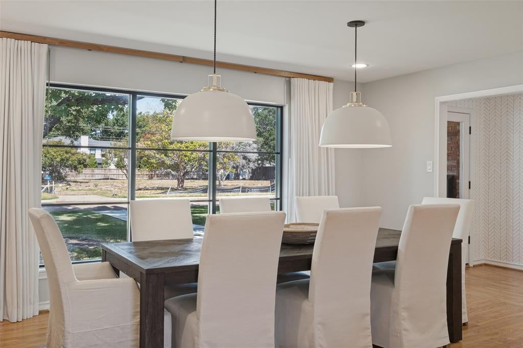 5222 Meadow Crest Drive
