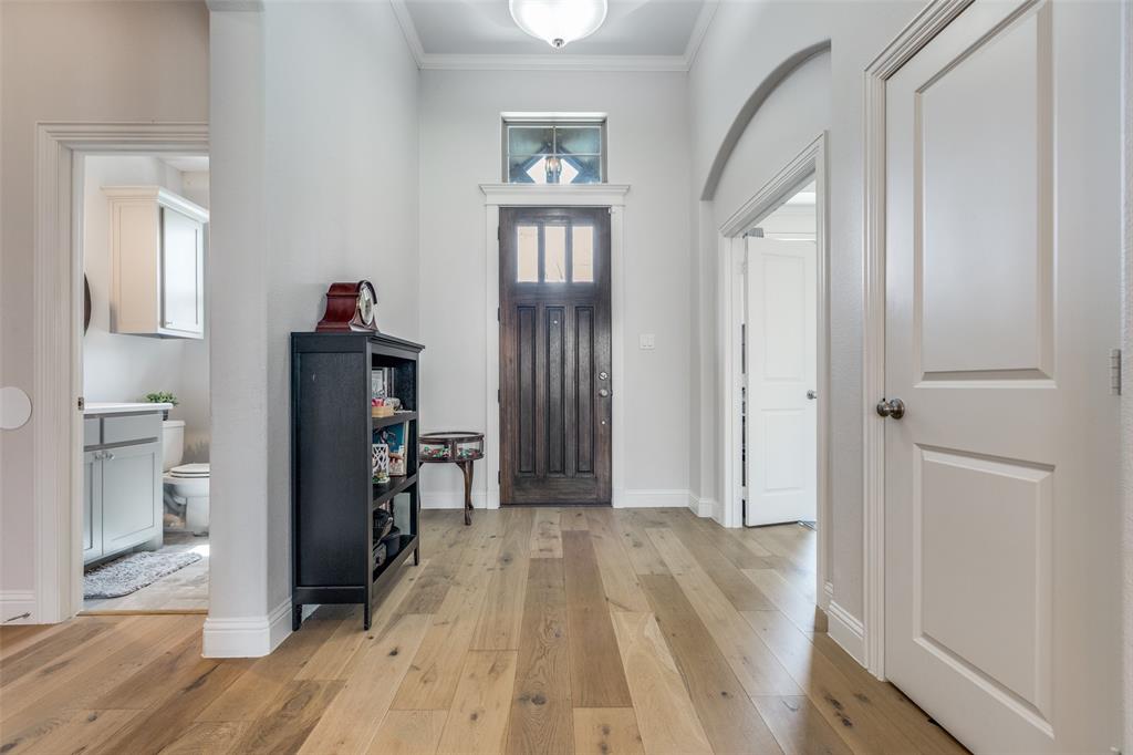 Courtyard On The Creek - Residential