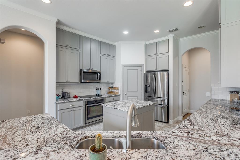 Courtyard On The Creek - Residential