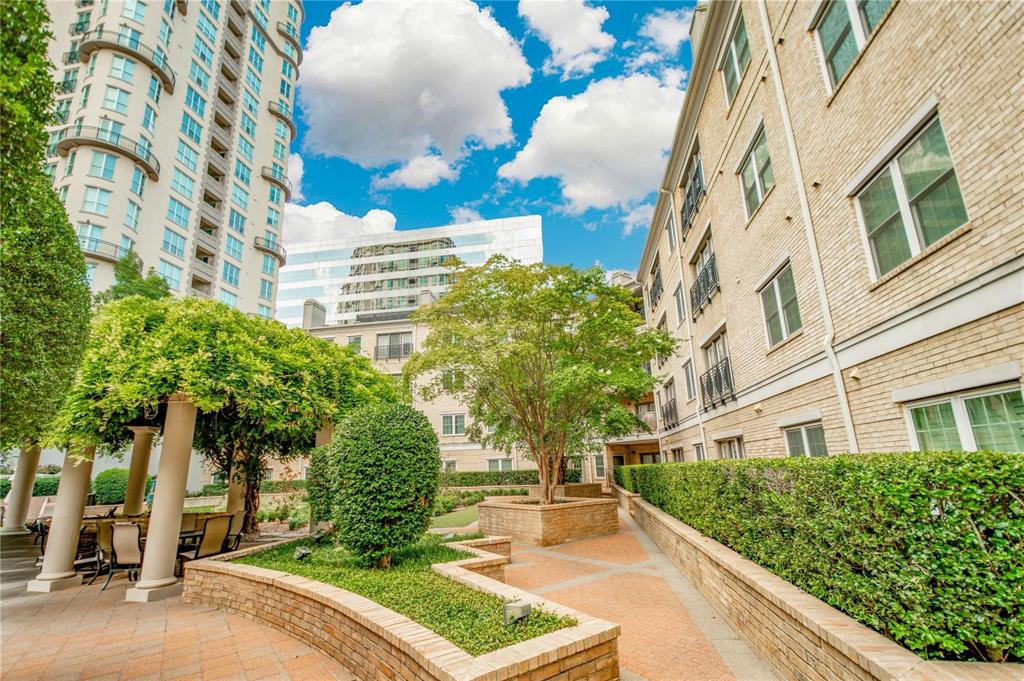 Wyndemere Condo - Residential Lease