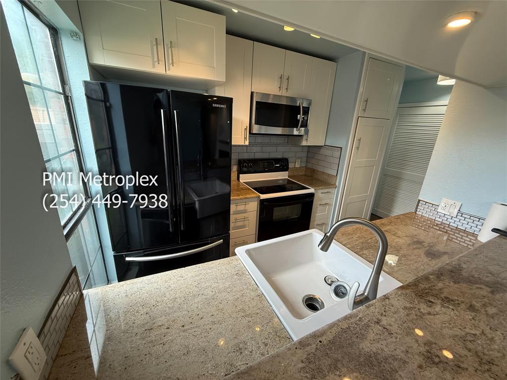 La Buea Vida - Residential Lease