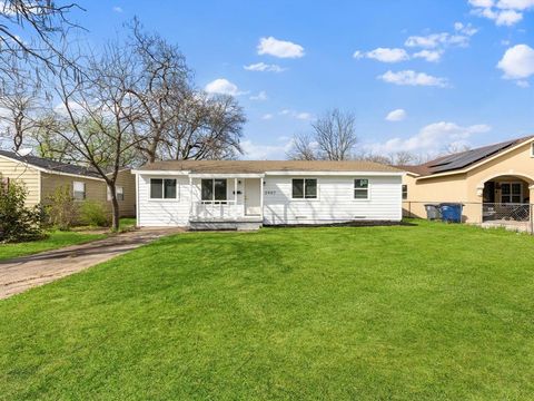 Photo of 2907 Andrea Lane, Dallas, TX 75228 (MLS # 21205315)