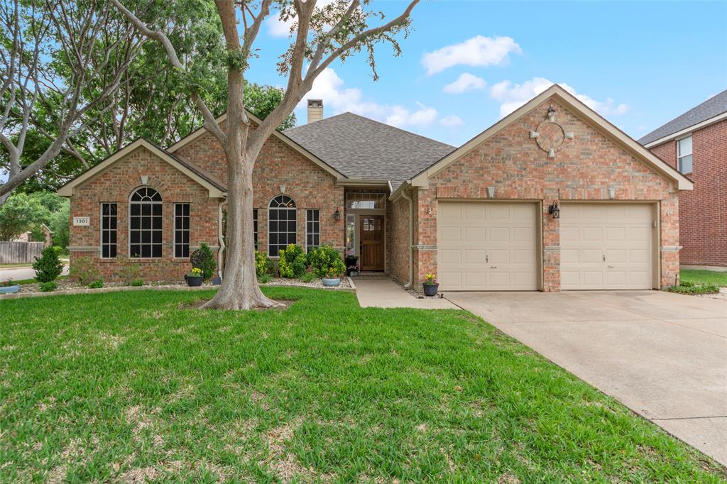 1301 Rosewood Trail