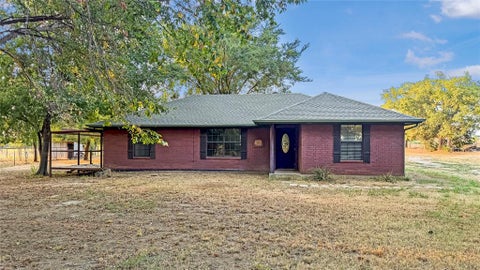 Photo of 697 County Road 166, Whitesboro, TX 76273 (MLS # 21356093)