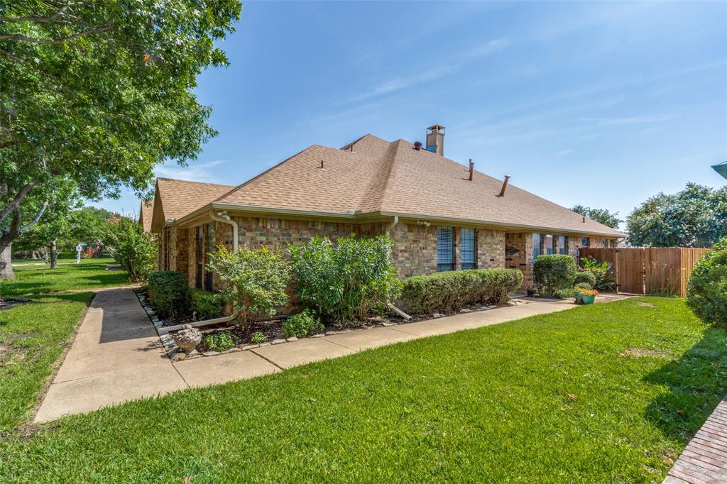 2316 Arroyo Court