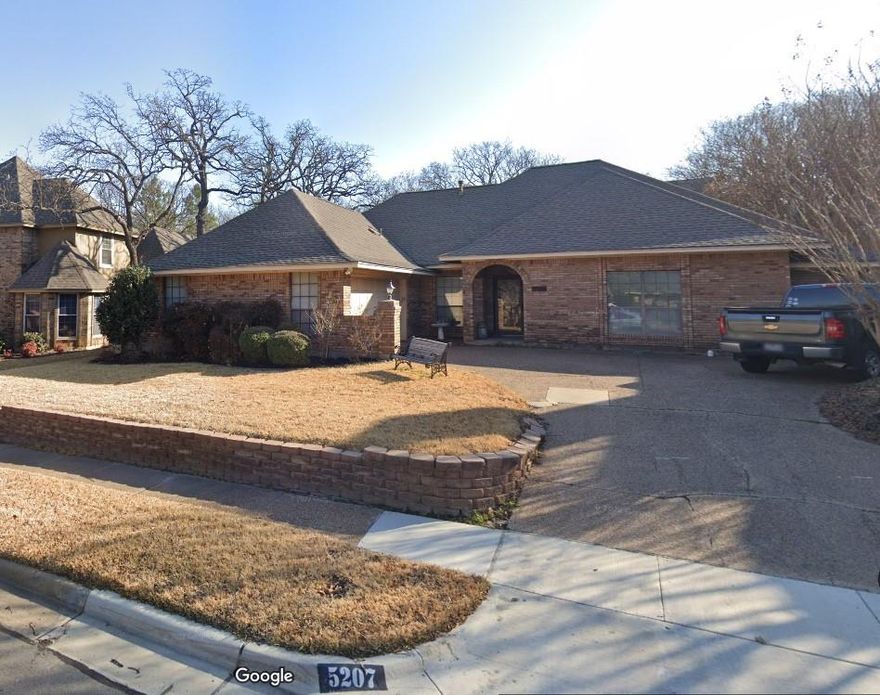 A beautify cozy 4 bed 2 bath home locates in nice quiet established neighborhood. Spacious rooms on hard floor throughout, granite countertop. Close approximate distance to major highway and shopping mall. Huge covered patio in back yard will meet your enjoyment needs.