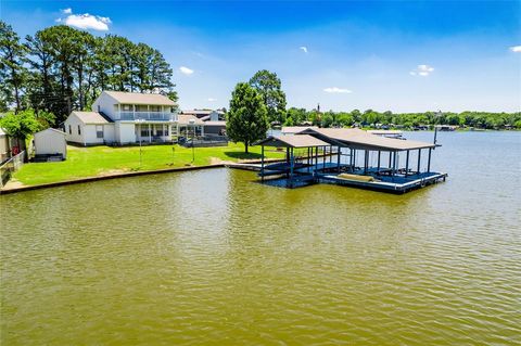 115 Dolly Drive Mabank TX 75156