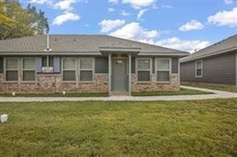 324 W Munson Street 324 Denison TX 75020