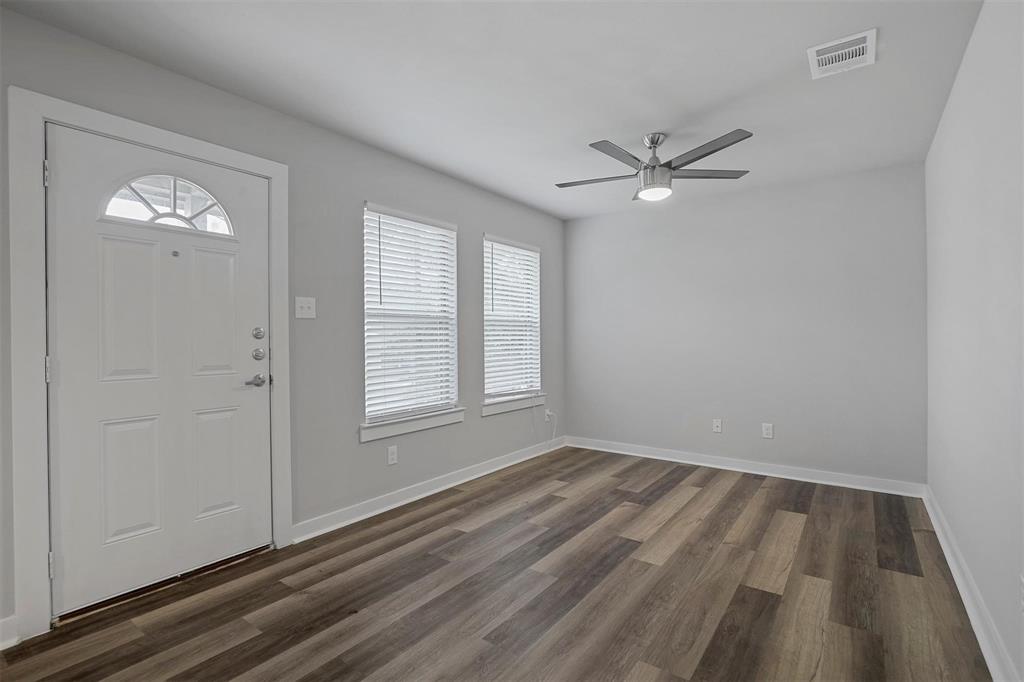 324 W Munson Street 324