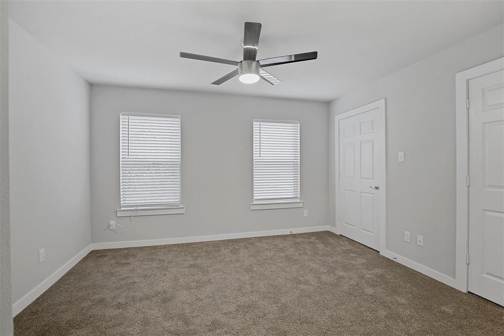 324 W Munson Street 324