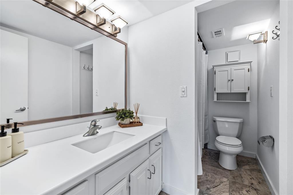 University Crossroads 01 & 02 - Residential