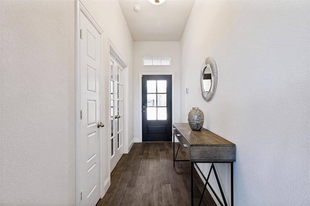1404 Lakeview Drive