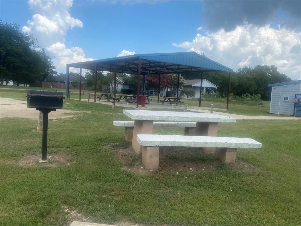 Simmons Shores - Residential Lease