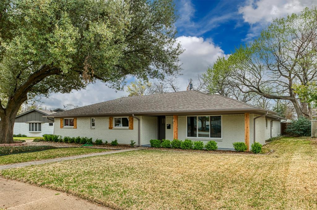 1012 Sleepy Hollow Drive N