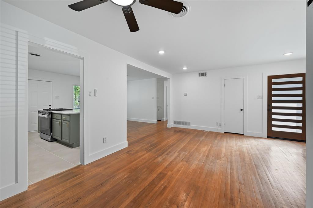 2251 Hartline Drive
