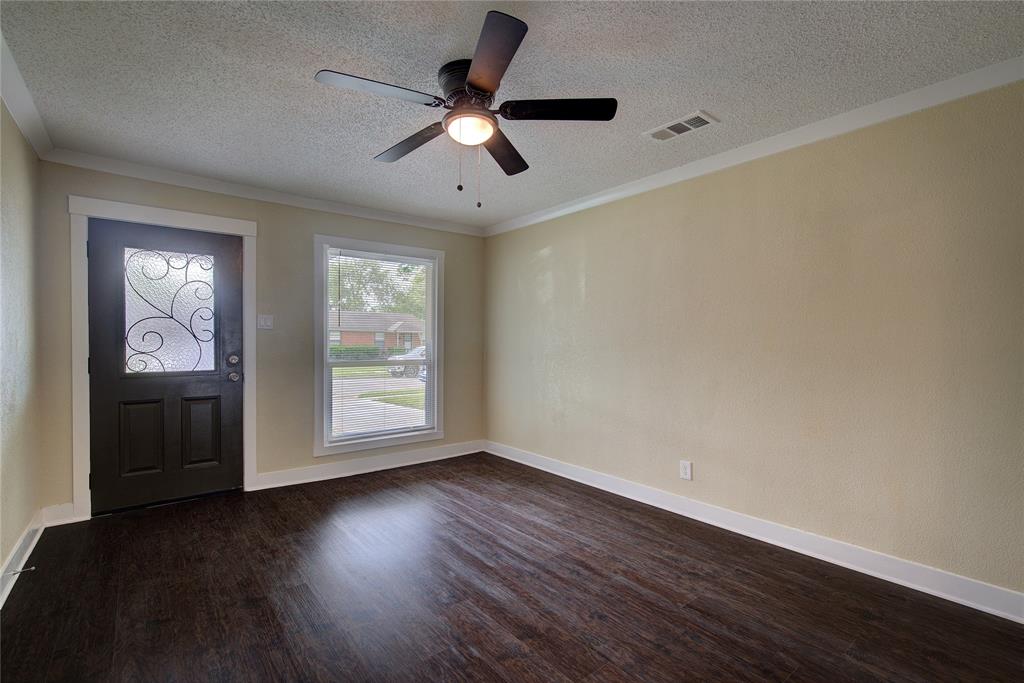 1507 Crestridge Drive