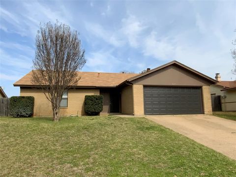 7605 Lisa Court Fort Worth TX 76112