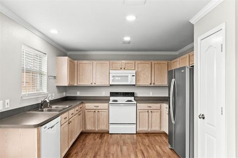 Tiny photo for 2039 Diamond Ridge Drive, Carrollton, TX 75010 (MLS # 21186183)