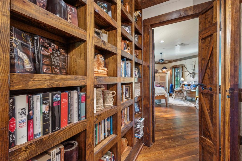 525 E Hickory Hill Road