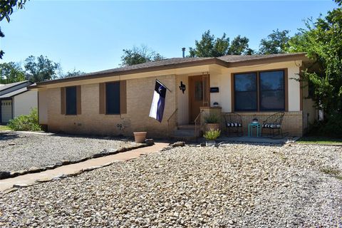 A home in Brady