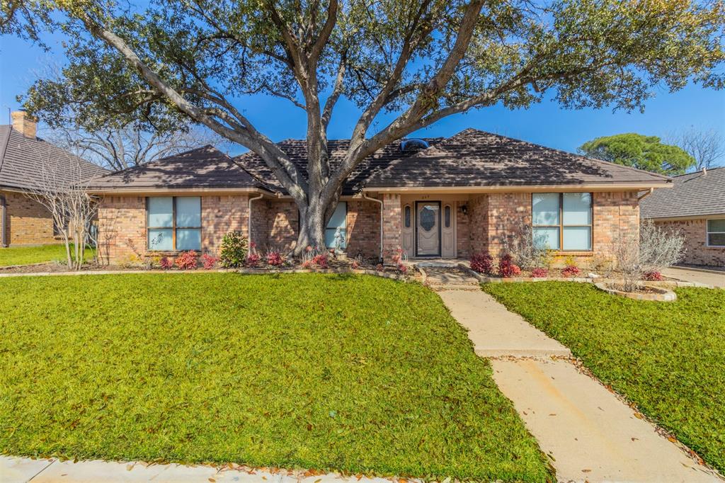 805 Shady Lane