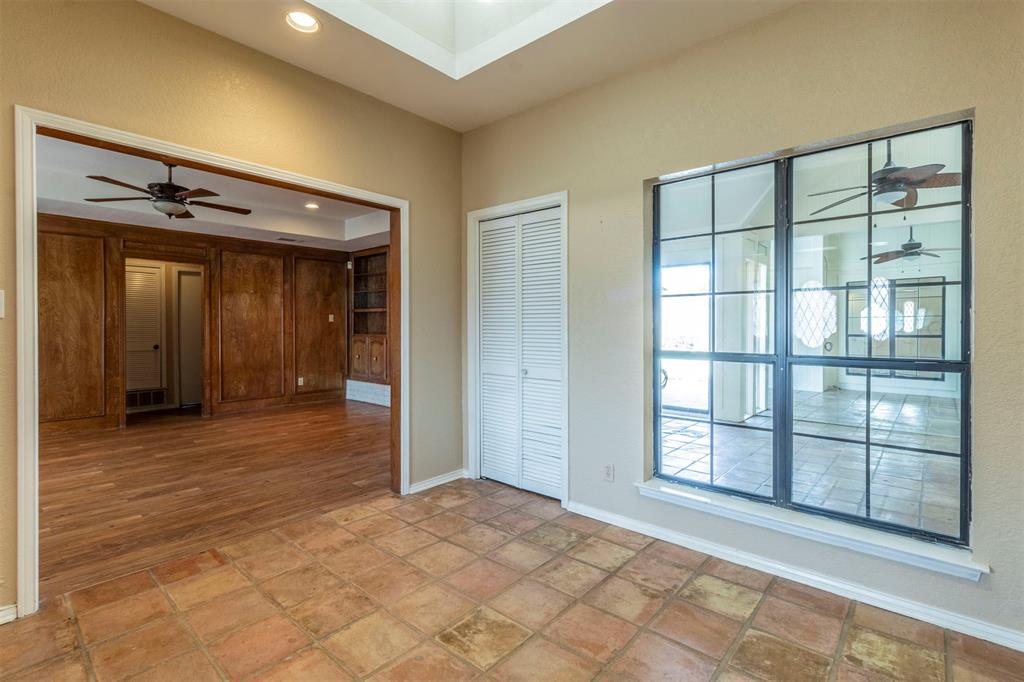 805 Shady Lane