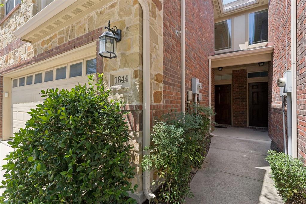 1844 Villa Drive