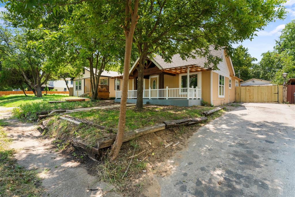 2730 GLADSTONE