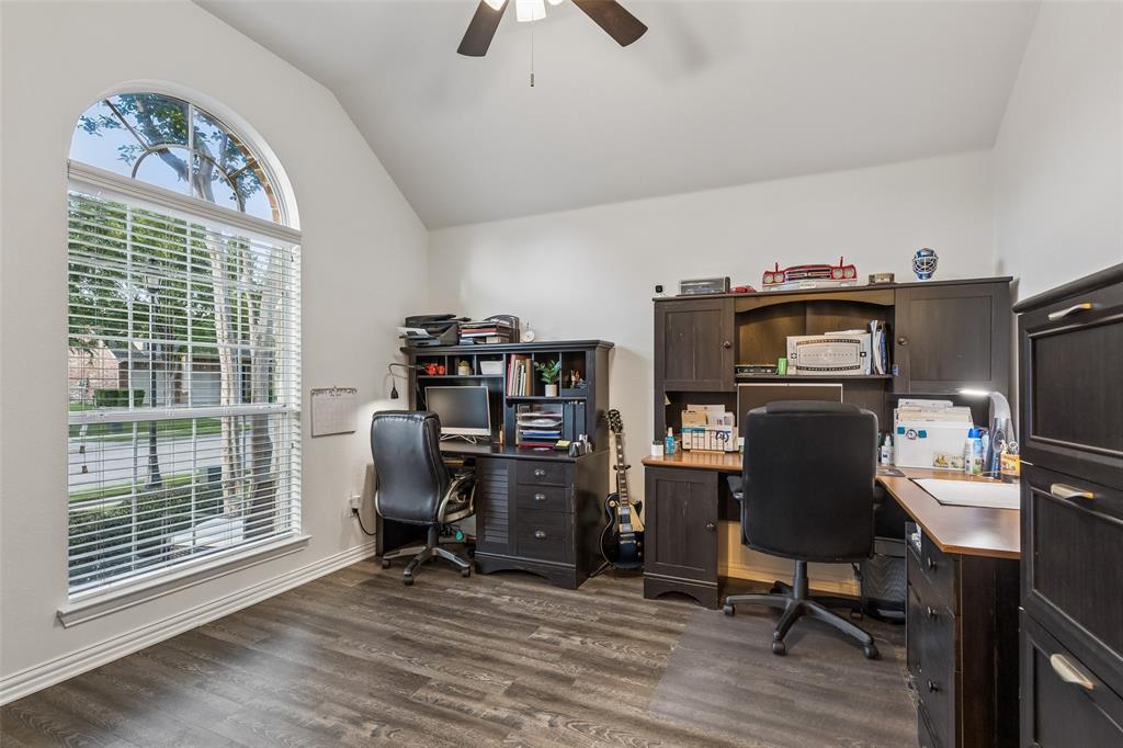 2424 Deerwood Drive