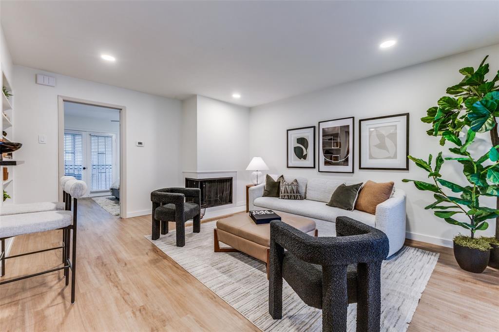4239 Mckinney Avenue 202