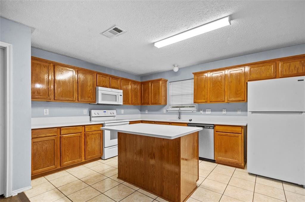 Champion Lakes - Residential