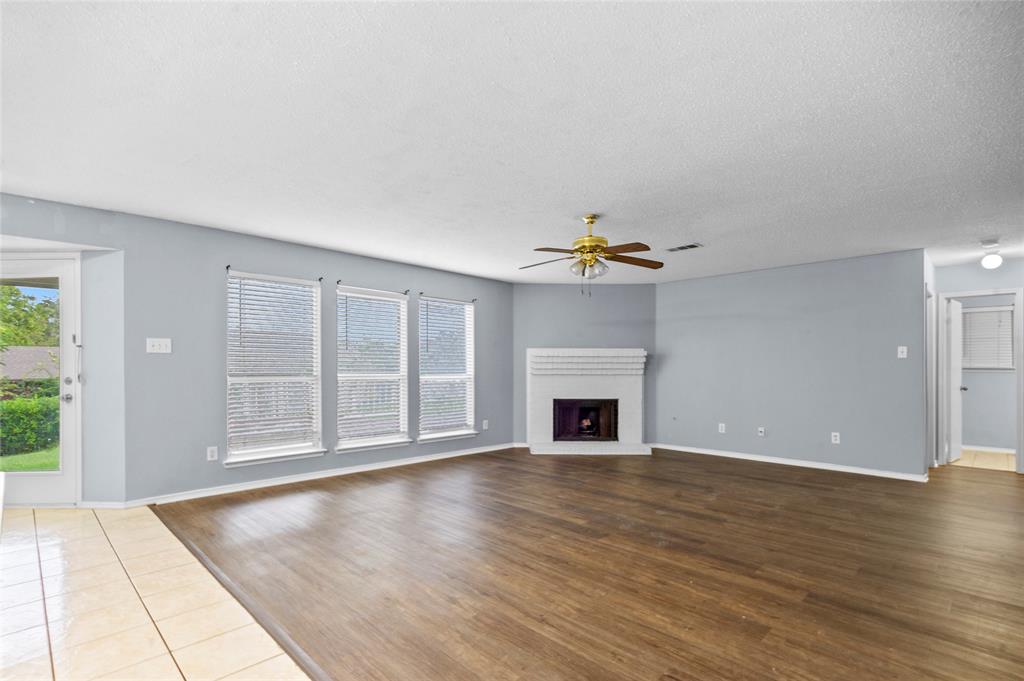 Champion Lakes - Residential