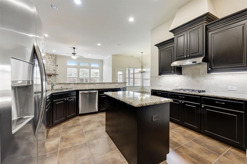 Provence Firewheel 02 - Residential