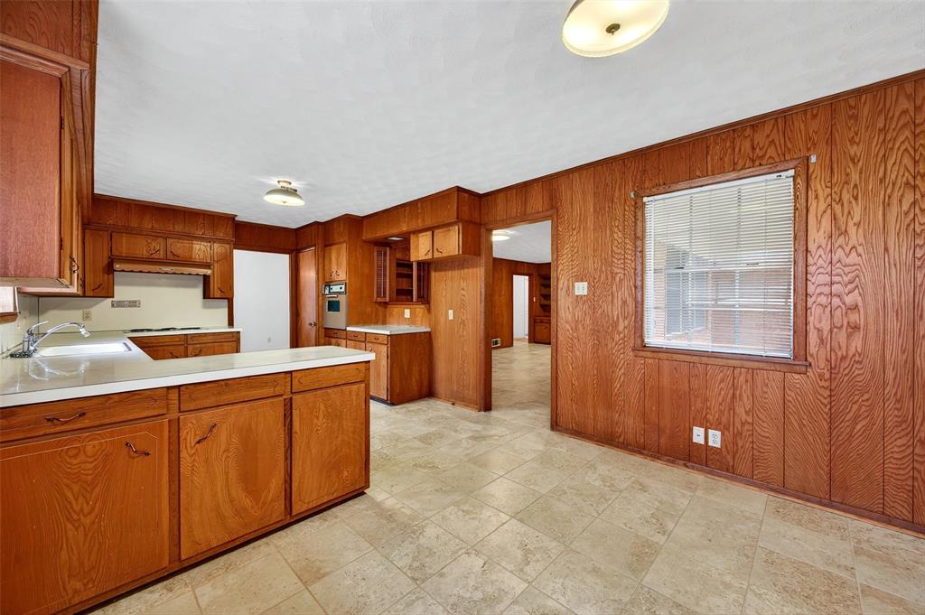 JONES ELIZABETH - Residential