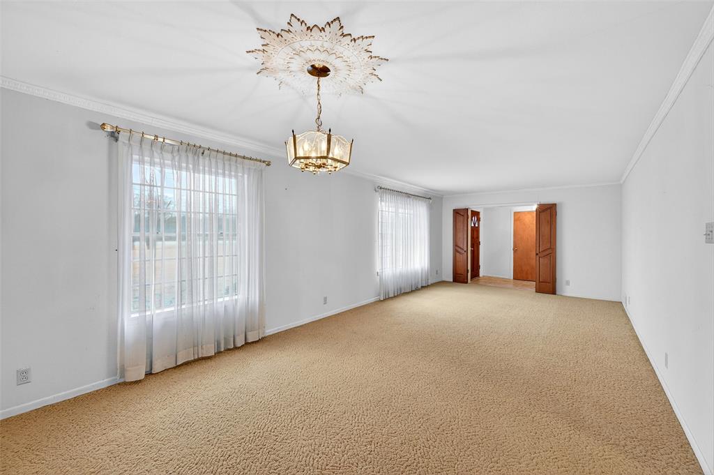 JONES ELIZABETH - Residential