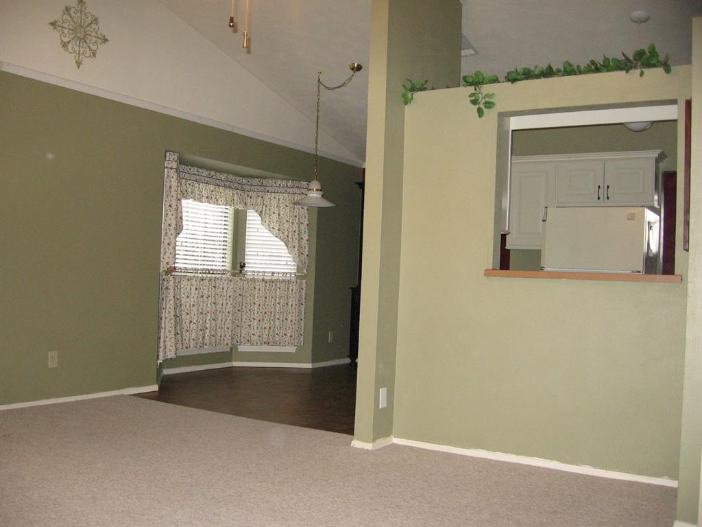 3125 Grapevine Lane