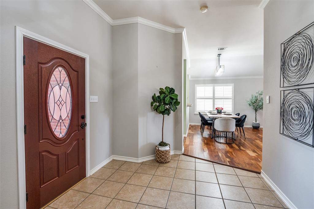 15692 Western Trail