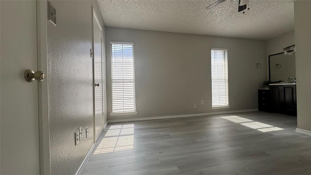 Creekbend Condo Ph 01-06 - Residential