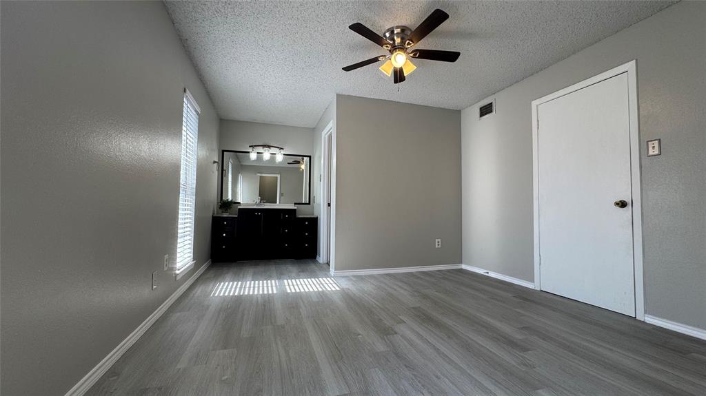 Creekbend Condo Ph 01-06 - Residential