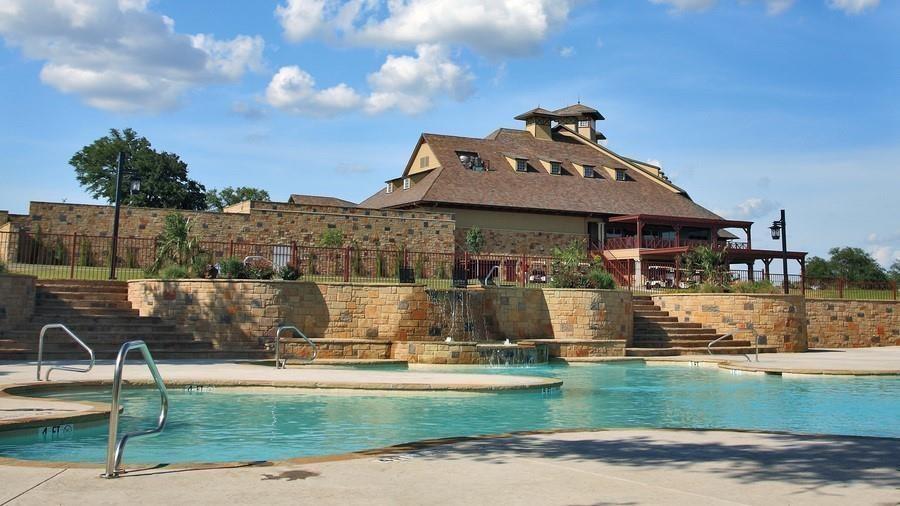 Retreat Ph 01 - Land