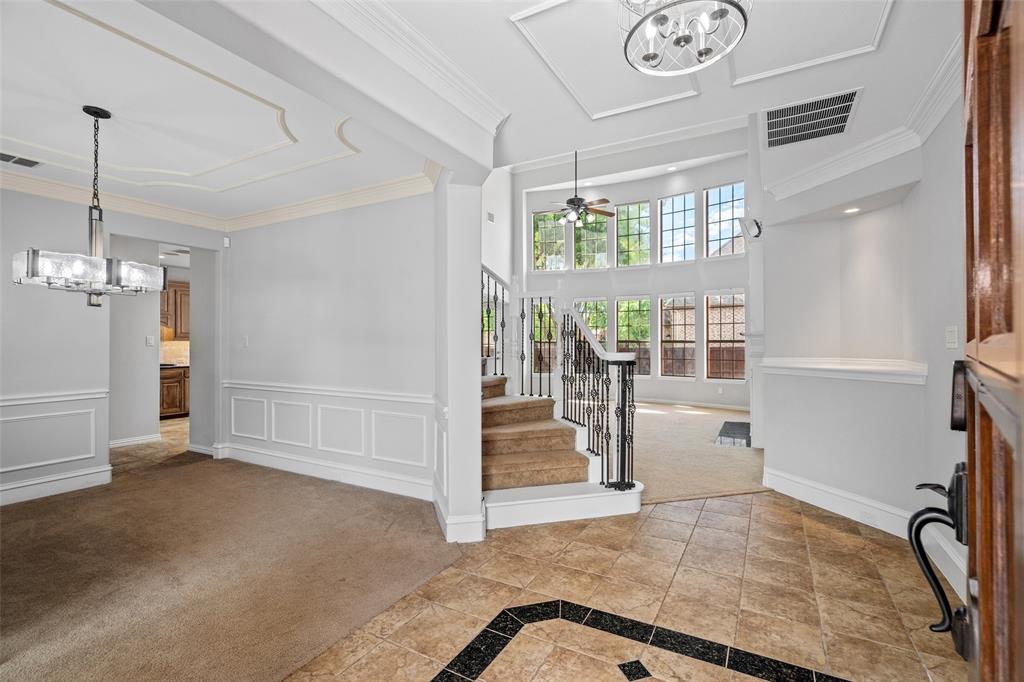 1601 Thomas Lane