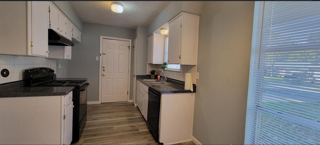 914 Shorehaven Drive