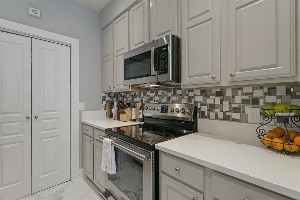 3320 Camp Bowie Boulevard 1205