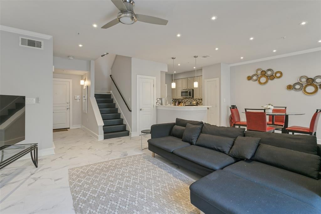 3320 Camp Bowie Boulevard 1205