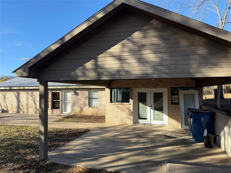 Multi-generational living in this spacious 3-bedroom, 3-bathroom brick home close to shopping, schools and everything that the metroplex has to offer. Offering 2,322 sqft on 1.5 acres only 27 minutes from downtown Fort Worth! Each bedroom has access to its own full bathroom, creating an ideal setup for extended family, guests, or anyone who values privacy and convenience.
The kitchen features brand-new stainless steel appliances, sink and faucet. The third bedroom is set up like a studio apartment with a large open area with kitchenette, attached bathroom and laundry plus double door to the patio for separate access to the outside. Outside there’s a large storage building plus a shop! Ample parking spaces and even room for work vehicles plus side access from another street on the shop side of the property. 

This home delivers the rare combination of rural serenity and city accessibility, offering room to grow, space to breathe, and a layout built for today’s multi-generational lifestyles. Owner willing to execute a lease for $2300 with a 2 year term. Must review and sign tenant criteria prior to property tour. All information is believed to be accurate but not guaranteed. $50 application fee per adult 18 and older.