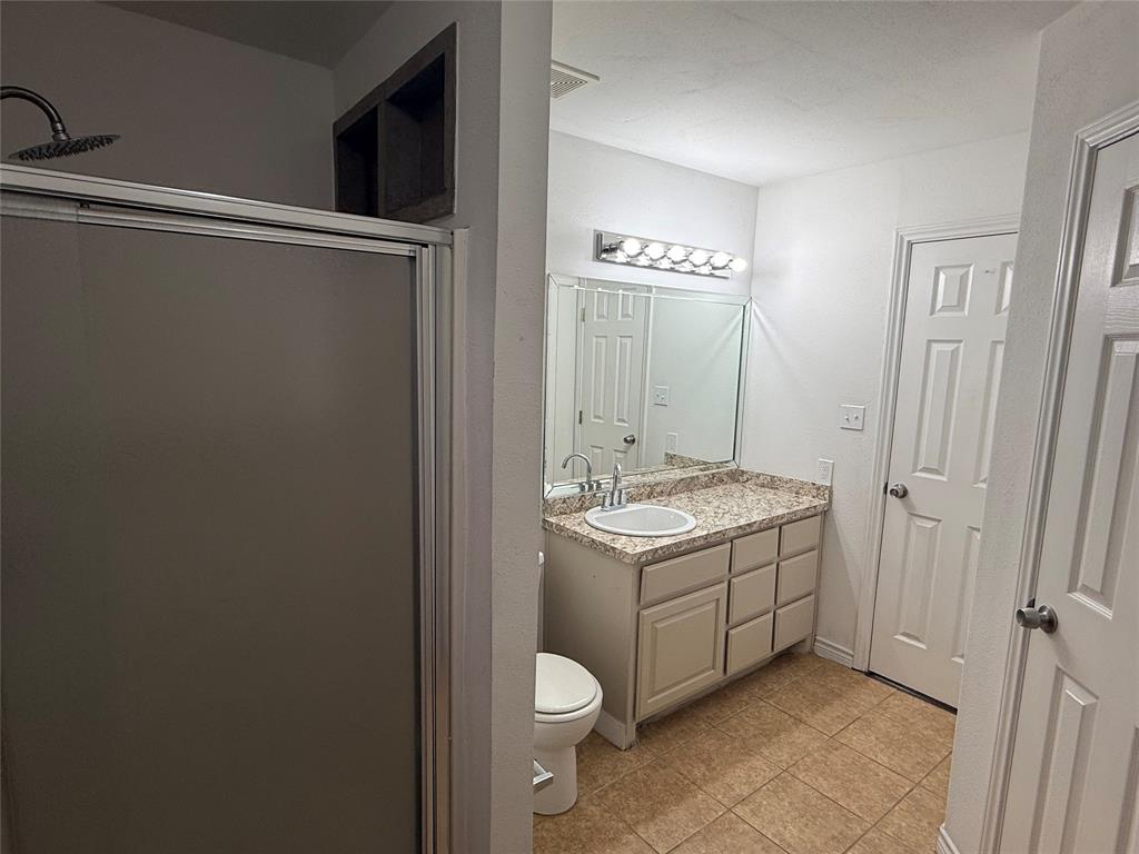 Ira Glaze Surv Abst #313 - Residential Lease