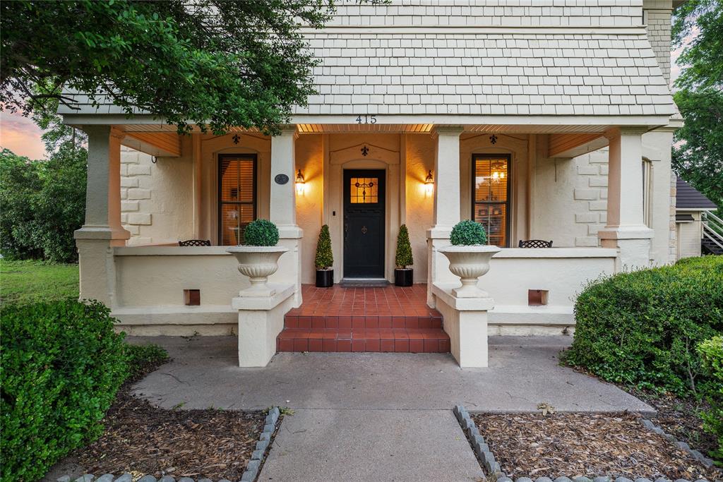 415 N Avenue I