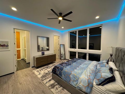 Tiny photo for 3415 Chihuahua Avenue, Dallas, TX 75212 (MLS # 21043464)