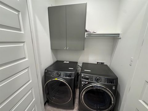 Tiny photo for 3415 Chihuahua Avenue, Dallas, TX 75212 (MLS # 21043464)